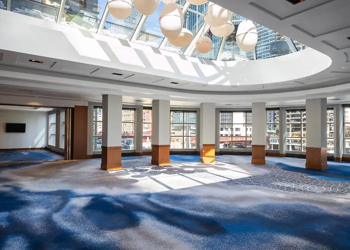 Renaissance Downtown 4* Chicago