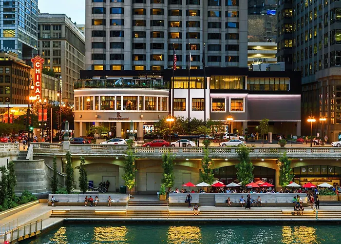Hotel Renaissance Downtown Chicago