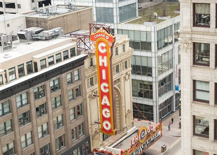 Hotel Renaissance Downtown 4*