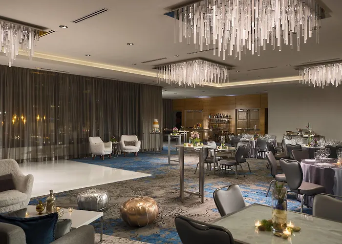 Hotel Renaissance Downtown