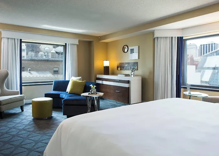 Renaissance Downtown Hotel