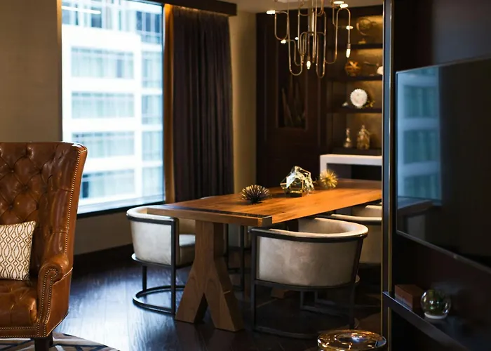 Renaissance Downtown