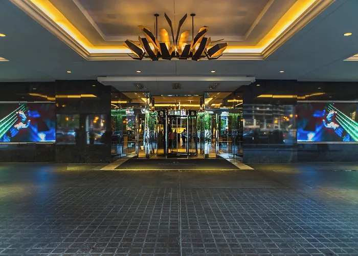 Hotel Renaissance Downtown Chicago